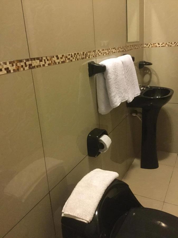 Tariri Hotel Pucallpa Zewnętrze zdjęcie